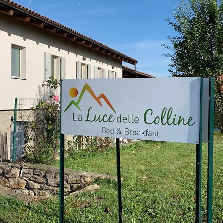 مبيت وإفطار Serravalle delle Langhe La Luce Delle Colline المظهر الخارجي الصورة